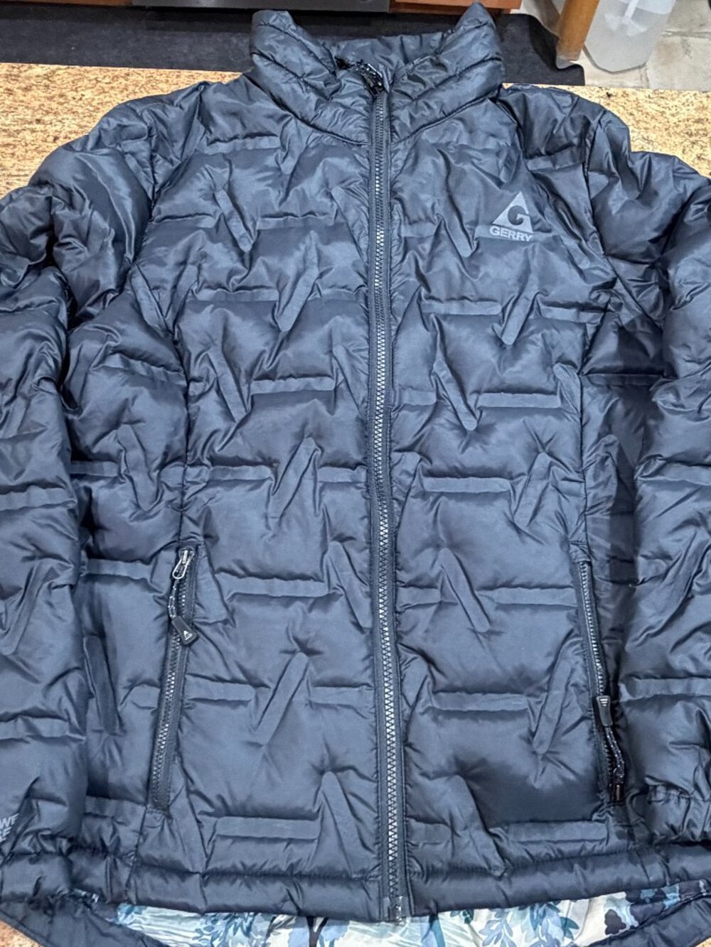 Gerry Women's Page Welded Zip Front Puffer Coat Warm Down Large EUC- More 2 come